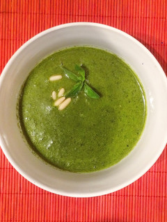 Una foto de Pesto de albahaca con piñones
