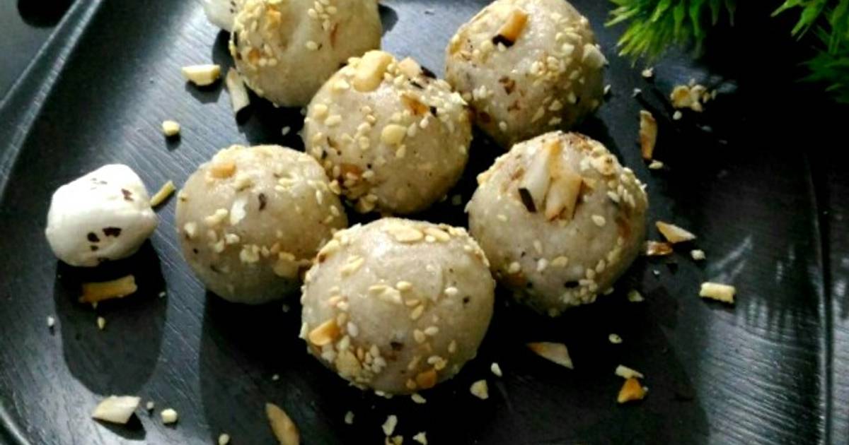 Makhana laddu Recipe by Daisy Ahmed - Cookpad