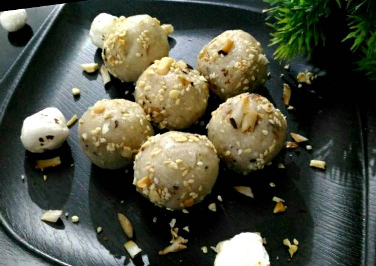 Simple Way to Prepare Ultimate Makhana laddu