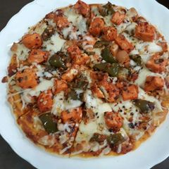 A picture of Paneer pizza.