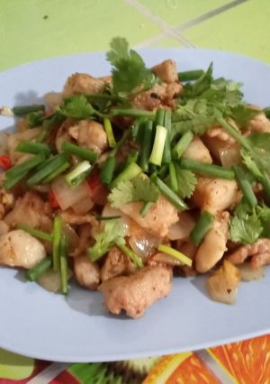 รูปของ หมูย่างพริกไทยดำผัดหอมใหญ่