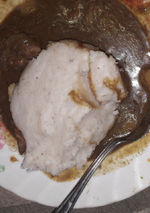 A picture of Miyan kuka da tuwo rice.