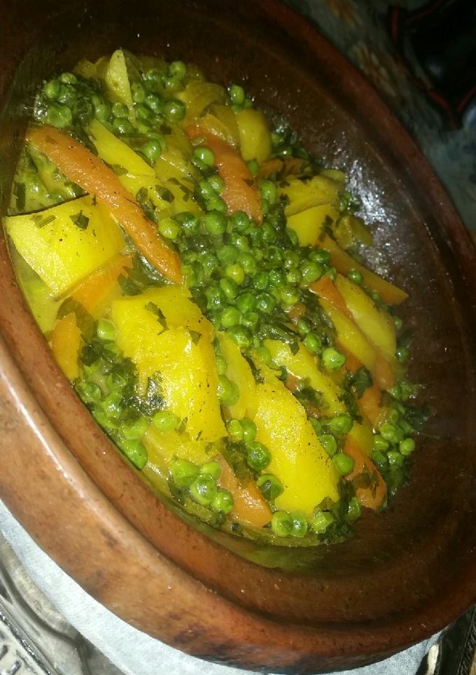 صورة لوصفة طاجين مغربي بالخضار