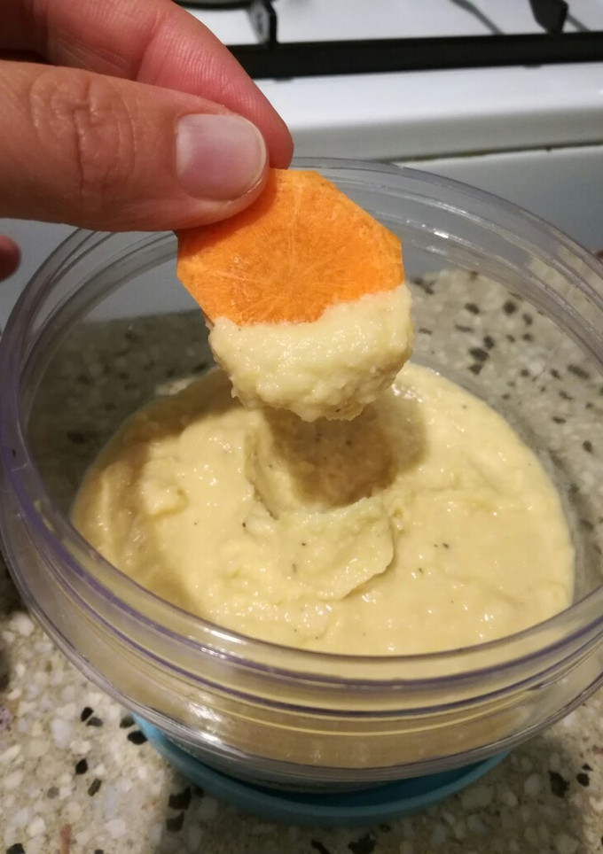 Una foto de Hummus de garbanzos