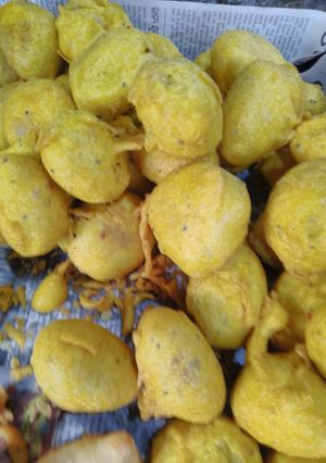 A picture of Aloo chop.