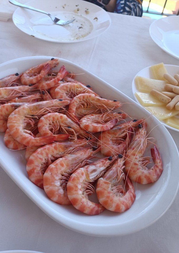 Una foto de Langostinos cocidos (San Lucar de Barrameda)
