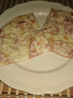 Tortilla pizza recept fotója