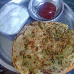 A picture of Stuff (row mix veg with cheese) paratha.