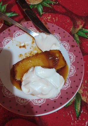 Una foto de Budín de pan con crema