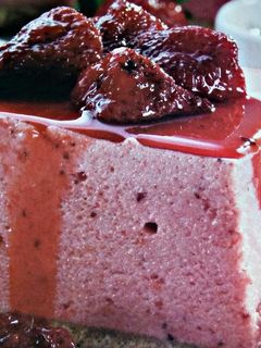 Una foto de Tarta helada de frutilla riquísima!