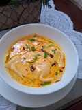 *Pangsit Rebus Kuah Creamy