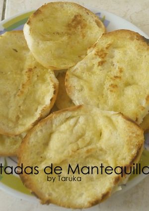 Una foto de TOSTADAS DE MANTEQUILLA