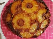 Une photo de gâteau cannelle