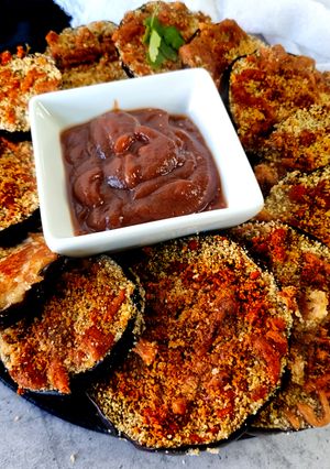 Una foto de Berenjenas crujientes al horno {receta vegana y baja en calorías}