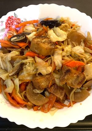 รูปของ หมี่ซั่วเจ ใส่หมูสามชั้นเจทอด
