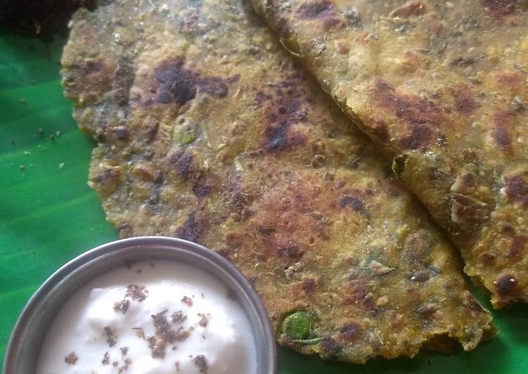 Methi palak paratha