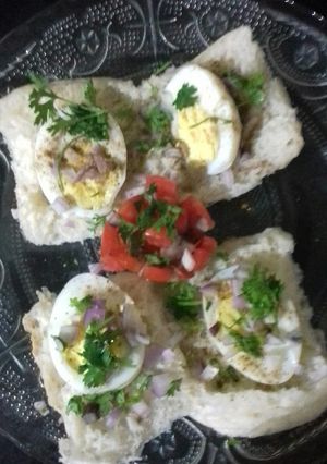 A picture of Egg Pav.