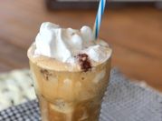 Una foto de café de sirope