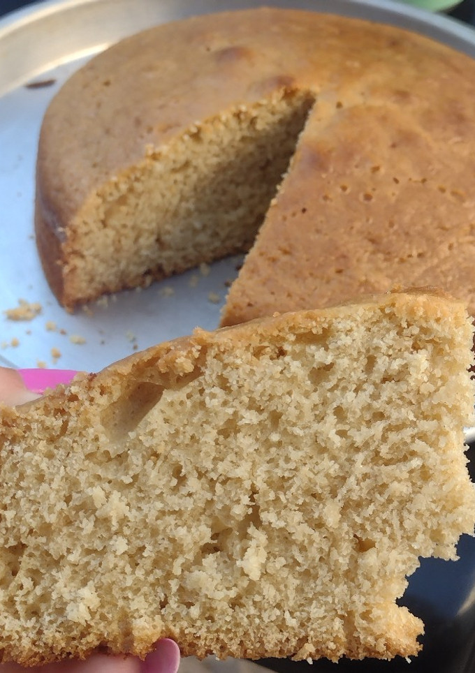 Una foto de Bizcochuelo de vainilla fácil y vegano
