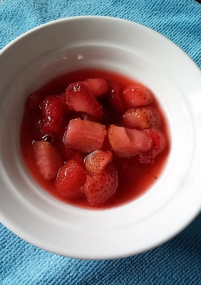 Una foto de Almíbar de fresas 🍓