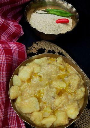 আলু পোস্ত(aloo posto recipe in Bengali) রেসিপির প্রধান ছবি