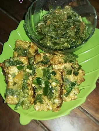 Cara Mudah Menyiapkan Resep Tempe penyet sambal ijo yang Bisa Manjain Lidah Anti Ribet, Bisa Manjain Lidah