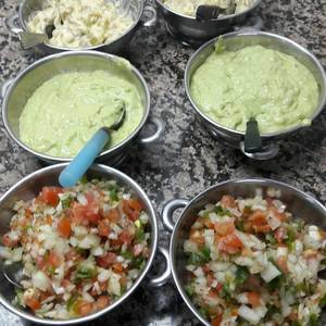 Salsas para tacos y patas flambeada