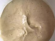 Uma foto de smoothie de abacate