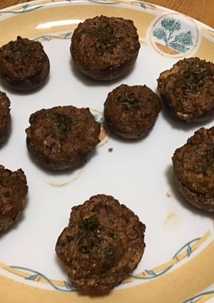 Une photo de Champignons farcis feta tomate et basilic