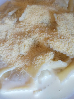 Una foto de Ravioles con crema :)