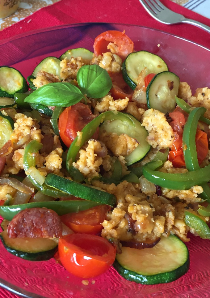 Una foto de Verduras con migas