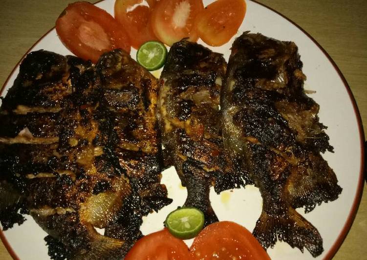 Ikan Bawal bakar