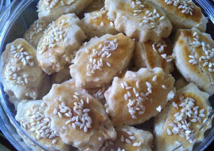 Kue kacang