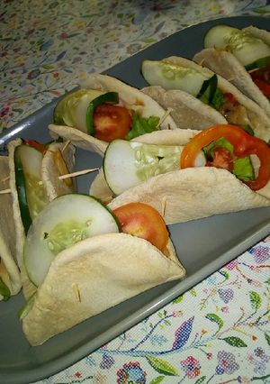 A picture of Tacos🌮.