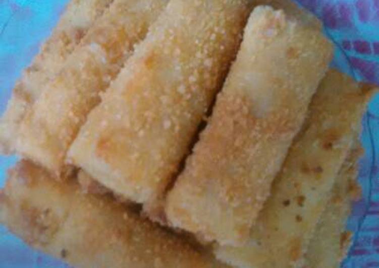 Cara termudah untuk Cepat LezatRisoles isi ayam worken(wortel kentang)