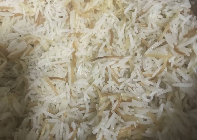 رز مع شعيرية 💕