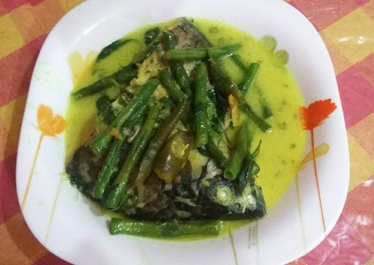 Ikan Mas Masak Kuning Kacang Panjang