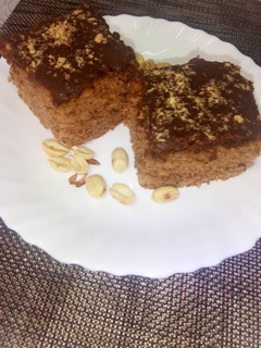 صورة لوصفة كيكة النسكافي بالكاوكاو☕🌰🍫