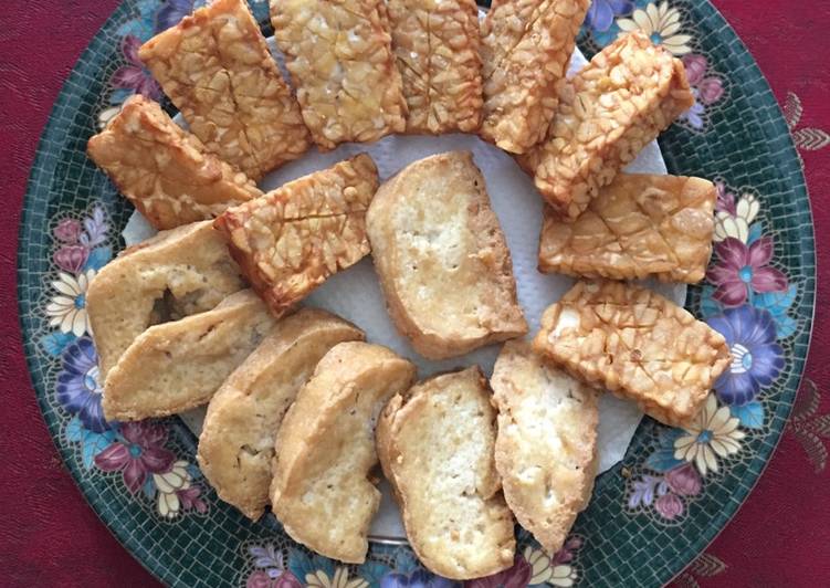 Cara Gampang Menyiapkan Tahu dan tempe goreng, Enak