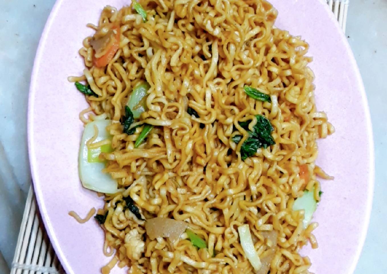 Mie Goreng Bakso Sayuran.