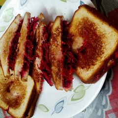 A picture of Beetroot sandwich.