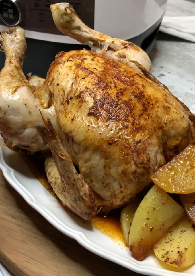 Una foto de Pollo asado con patatas en olla FussionCook FC7Smart