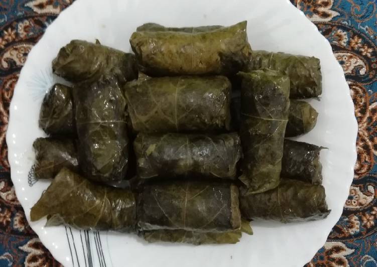 دلمه برگ مو دستور توسط Panah - کوکپد