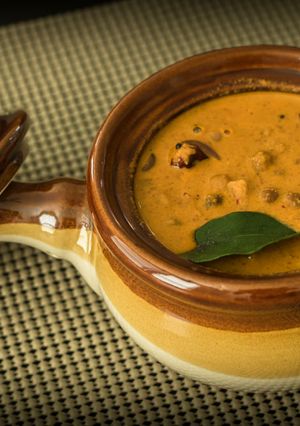 A picture of Kadala Curry / Brown Chickpeas Curry.