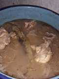 Pollo encebollado