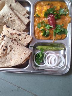 પનીર હાંડી (Paneer Handi Recipe In Gujarati) રેસીપી મુખ્ય ફોટો