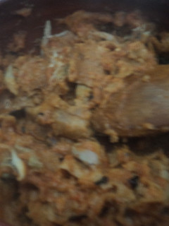 Una foto de Totopos entomatados rancheros con pollo y caldo las Correa. México