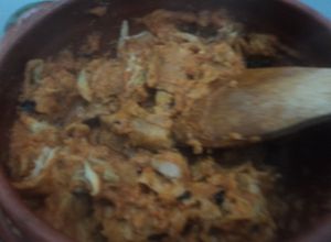 Una foto de Totopos entomatados rancheros con pollo y caldo las Correa. México