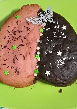 A picture of Two in One Strawberry Chocolate Cake.