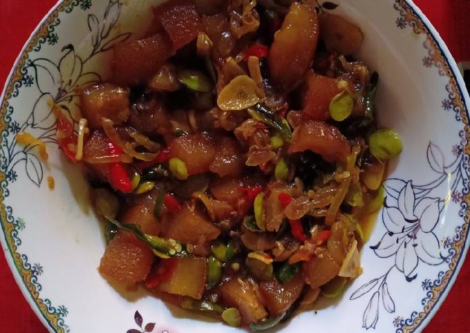 Bagaimana Membuat Tumis Kikil Cabe Hijau Pete Anti Gagal